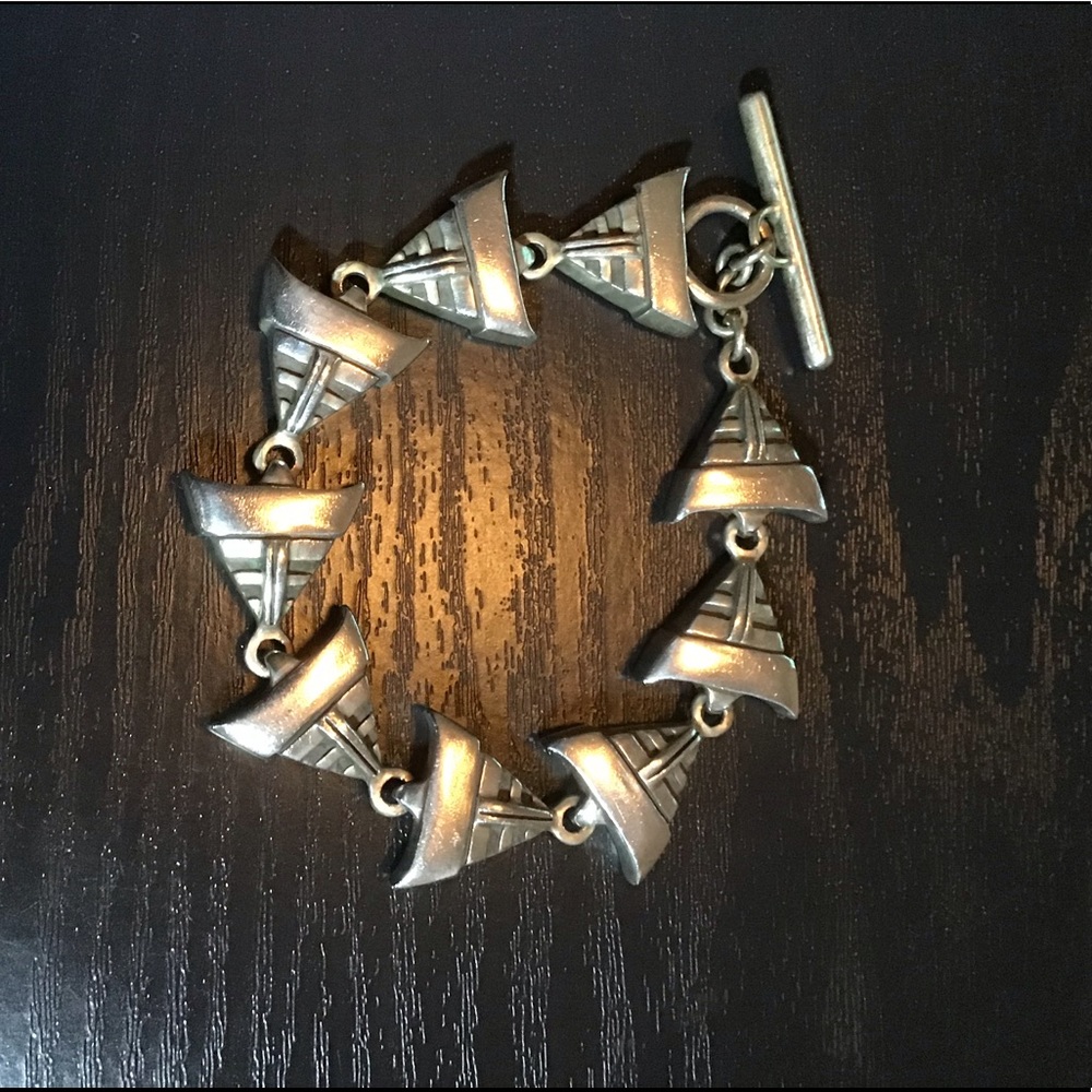 STUNNING LISA JENKS TRIBAL BRACELET